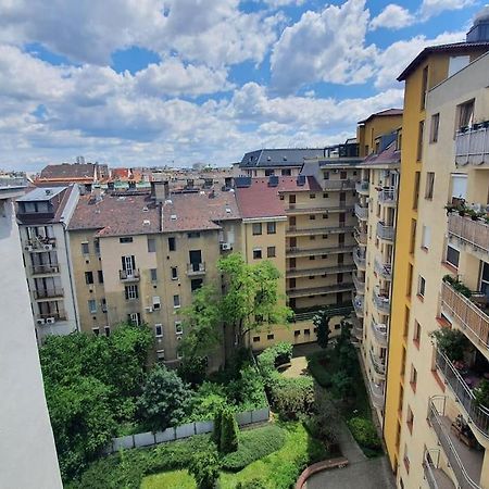 Master Apartment With Air Condition And Separated Rooftop Terrace Budapest Exterior foto
